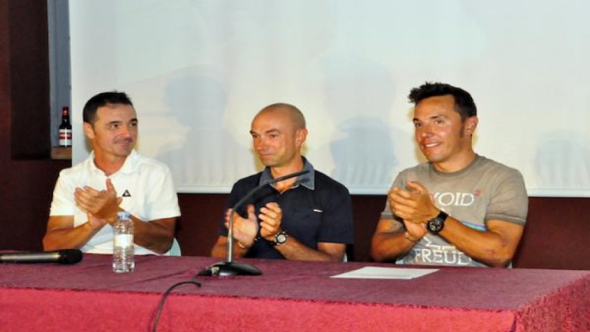 Angel-Vicioso-deja-el-ciclismo-profesional-acompanado-de-su-gran-amigo-Purito-Rodriguez-y-Angel-Edo