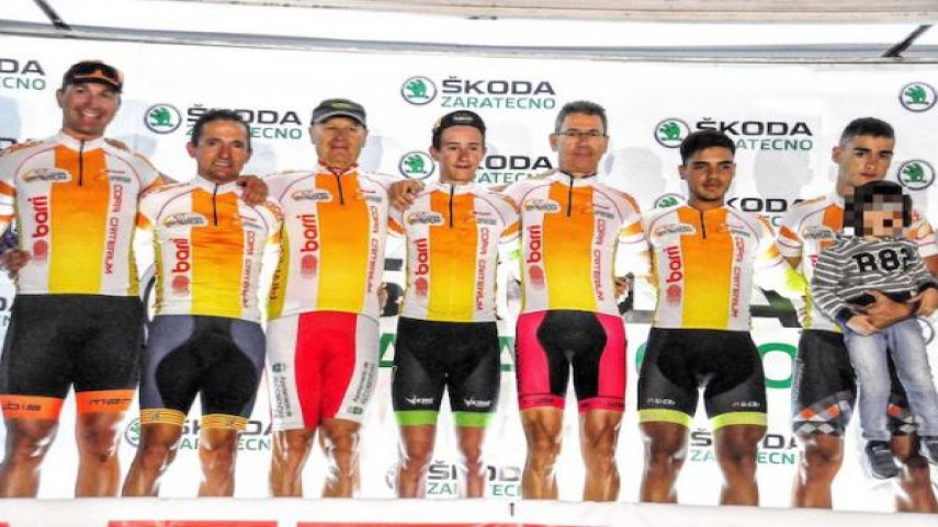 Final-accidentado-de-la-Copa-Criterium-en-el-Criterium-Skoda-de-Utebo-