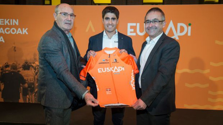 La-Fundacion-Euskadi-presenta-su-equipo-continental