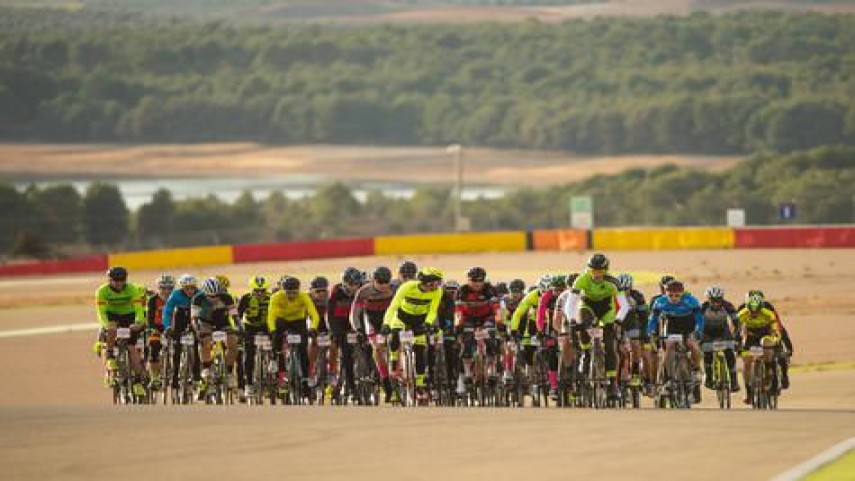 La-Invernal-de-Motorland-abrio-la-temporada-ciclista-con-su-prueba-solidaria