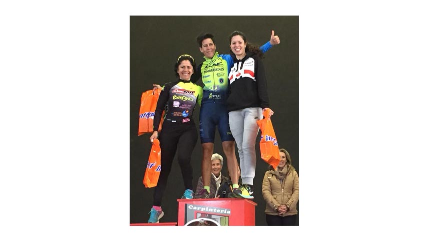 LOS BIKERS DEL CICLOMOTION DOMINAN EN FUENTE DE CANTOS