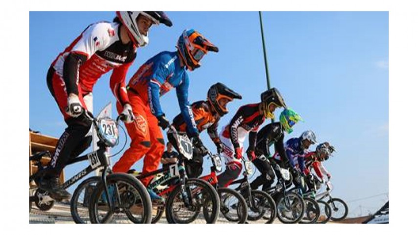 ALEJANDRO-KIM-EMPIEZA-LA-COPA-LBR-MIDIeNDO-FUERZAS-CON-LA-eLITE-DEL-BMX-EUROPEO--