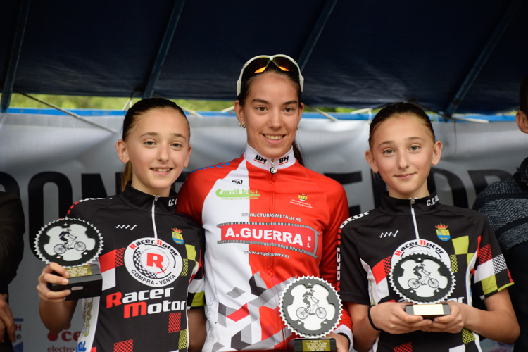 OCHO CAMPEONES DEL MINI BTT