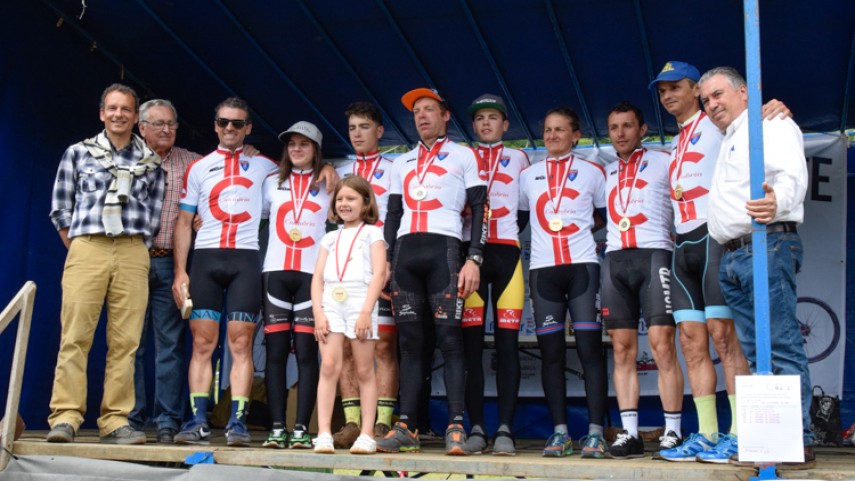 Y-OTROS-8-CAMPEONES-EN-EL-XCO