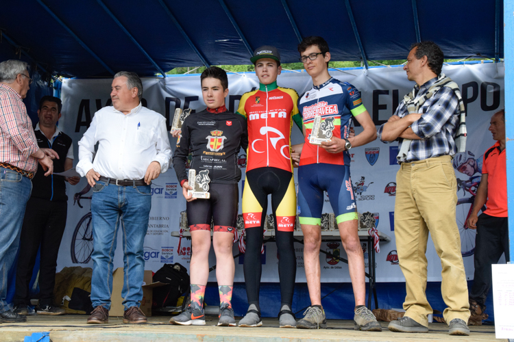 Y OTROS 8 CAMPEONES EN EL XCO
