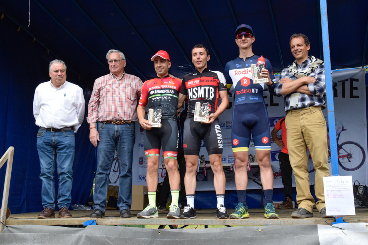 Y OTROS 8 CAMPEONES EN EL XCO