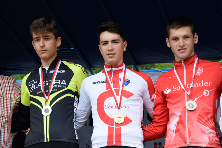 Y OTROS 8 CAMPEONES EN EL XCO