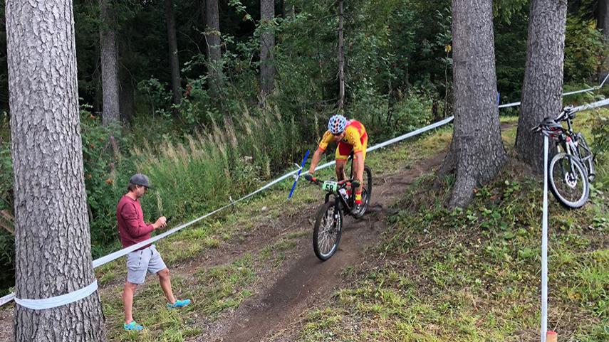 Canal-24-entre-los-junior-en-el-Mundial-de-XCO-de-Lenzerheider