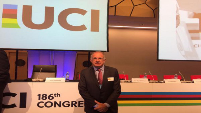 Lopez-Cerron-elegido-miembro-del-Comite-Director-de-la-UCI