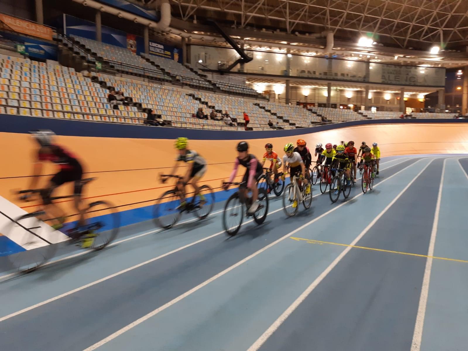 Se inician los entrenamientos de Pista para las Escuelas de Ciclismo