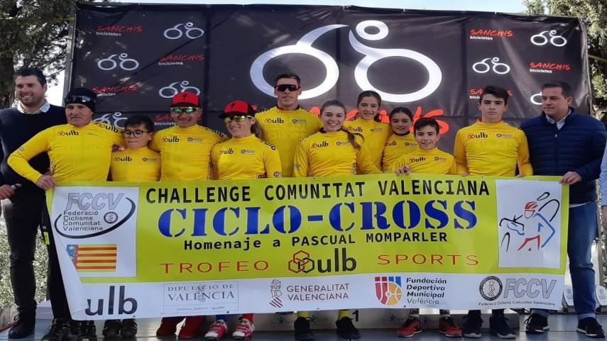 Ismael-Esteban-y-Aida-Nuno-brillan-en-el-Ciclocross-Internacional-Castell-de-XA�tiva
