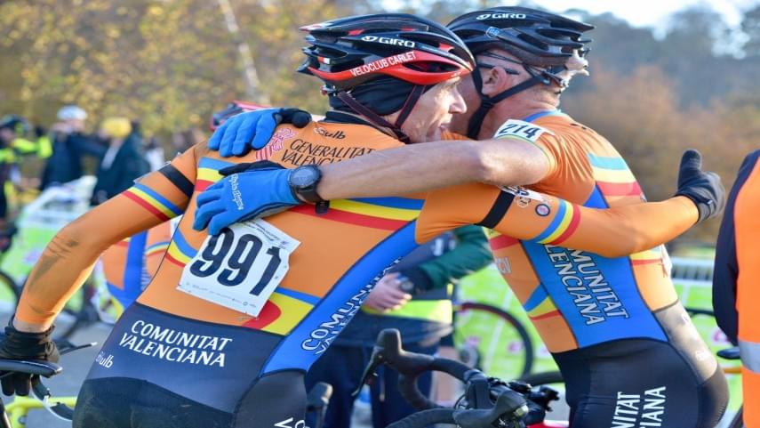 La-seleccion-de-la-Comunitat-Valenciana-suma-seis-medallas-en-el-Nacional-de-ciclocross-de-Pontevedra