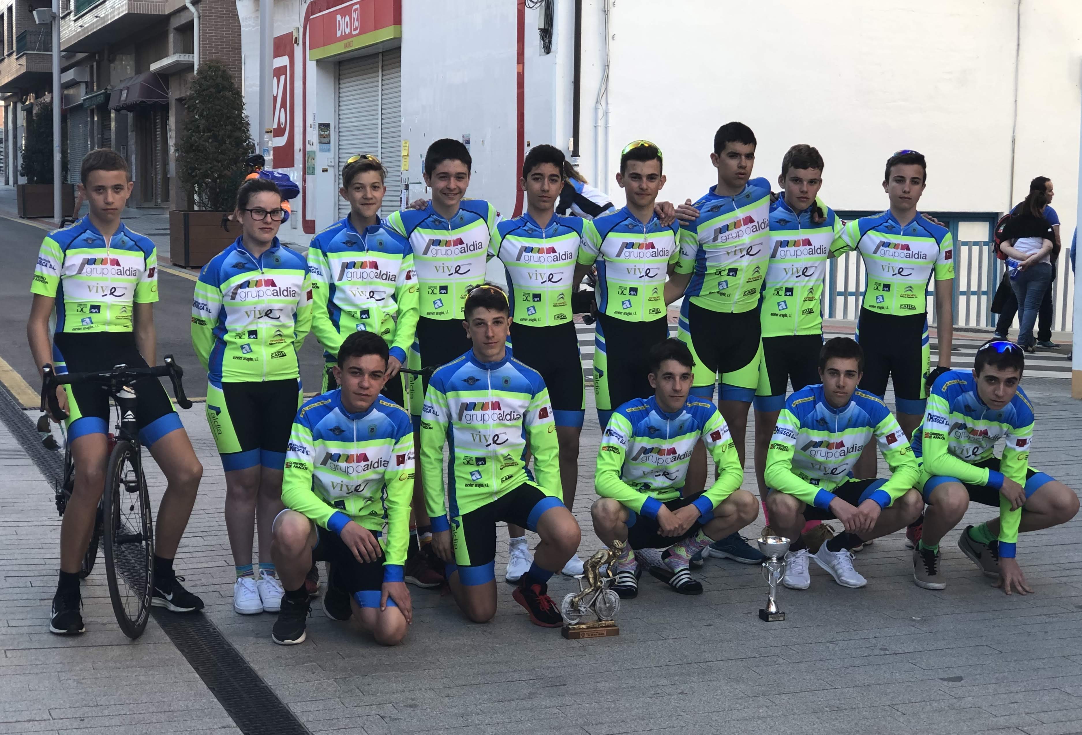 El Grupo Aldia-Vive Huesca cadete vence por equipos en la Aiarako Bira