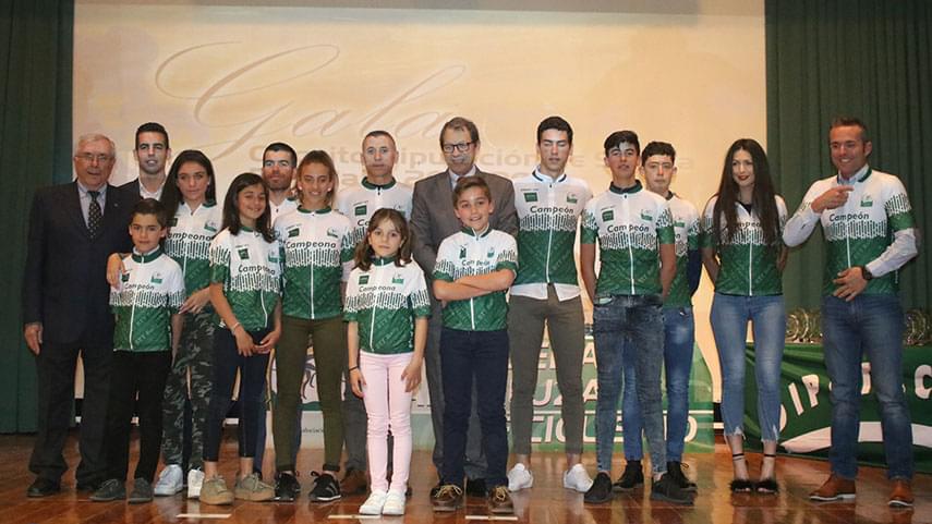 Mas-de-80-ciclistas-protagonistas-de-la-Gala-del-Circuito-Provincial-Diputacion-de-Sevilla-de-BTT-Rally