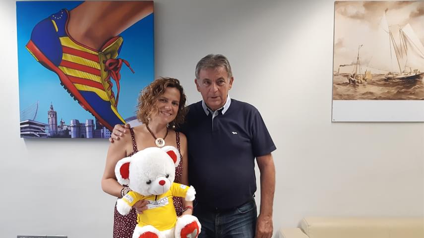 Amadeo-Olmos-se-reune-con-Pilar-Bernabe-nueva-concejala-de-Deportes-de-Valencia