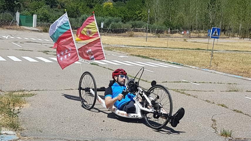 La-Comision-de-Ciclismo-Adaptado-cede-una-segunda-handbike-a-otro-ciclista-con-discapacidad