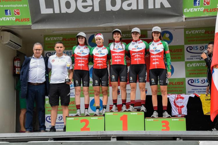 JIMENA DE ROA Y CARLA FERNANDEZ VENCEDORAS DEL TROFEO LIBERBANK