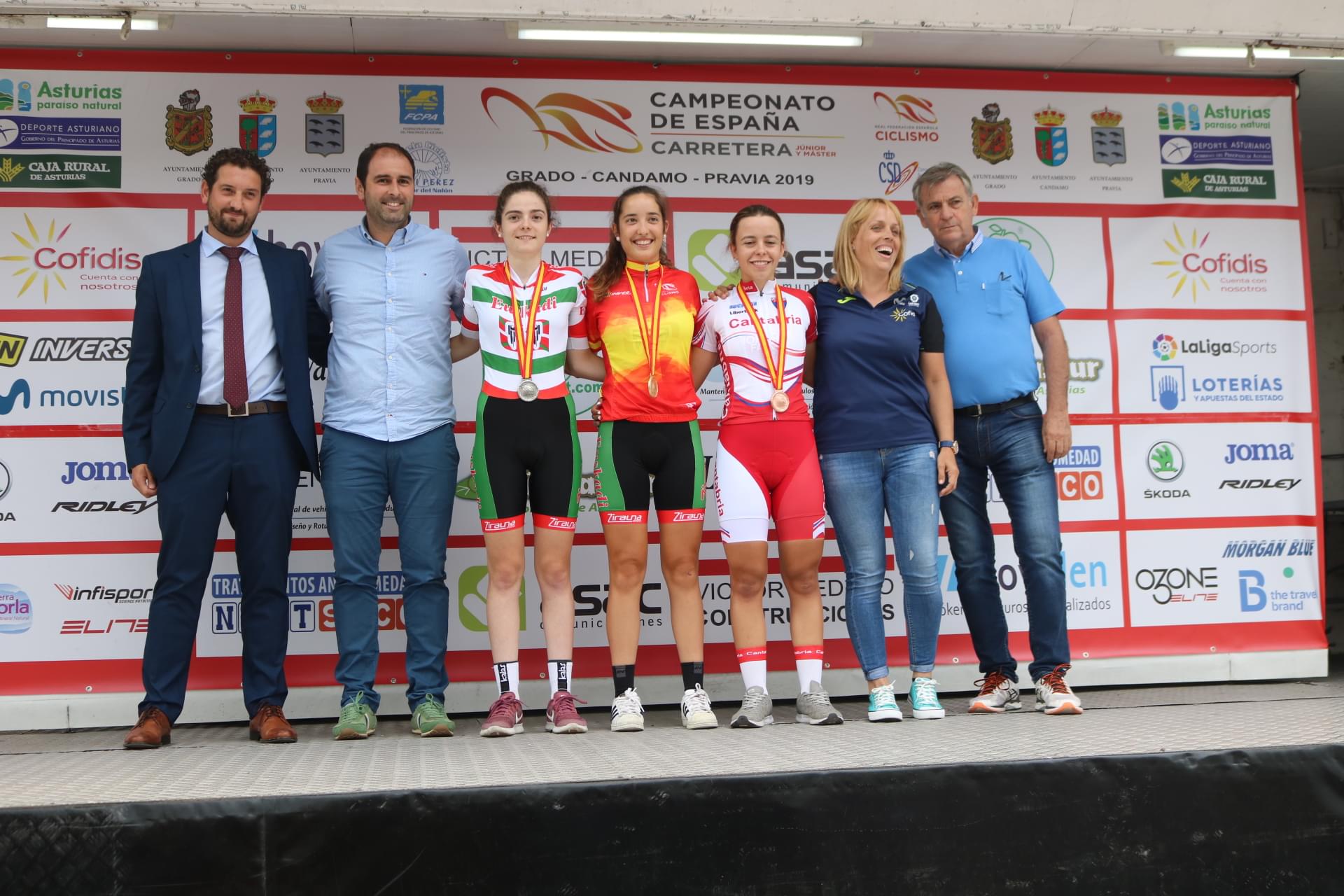 Juan Ayuso y Amaia Lartitegi, campeones de España junior 2019 en Pravia