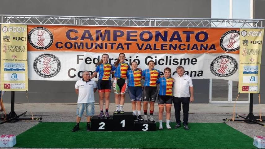 Marta-Romeu-Teresa-Ripoll-Carla-Prunonosa-Ainara-Albert-y-Ariadna-Rodenas-campeonas-autonomicas-en-Cheste
