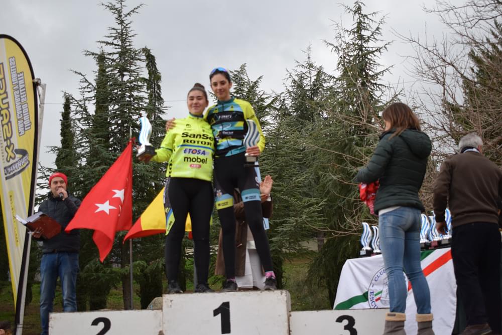 Nadia Lozano y Carlos Hernández, triunfadores en el ciclocross de El Escorial