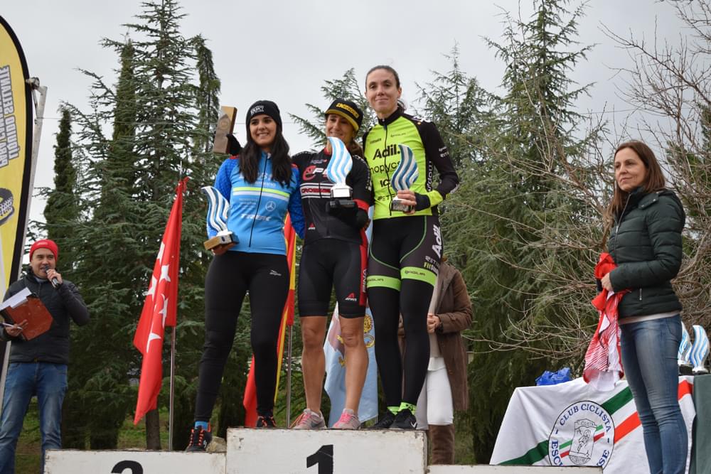 Nadia Lozano y Carlos Hernández, triunfadores en el ciclocross de El Escorial