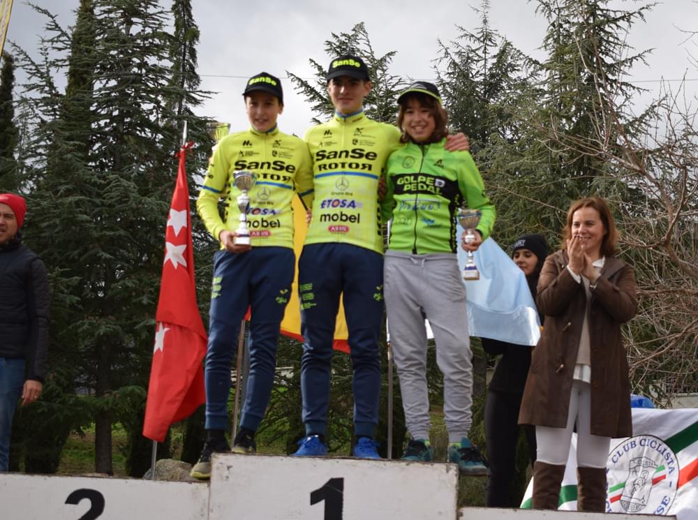 Nadia Lozano y Carlos Hernández, triunfadores en el ciclocross de El Escorial