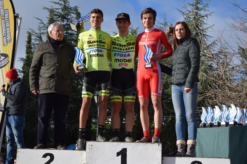 Nadia Lozano y Carlos Hernández, triunfadores en el ciclocross de El Escorial