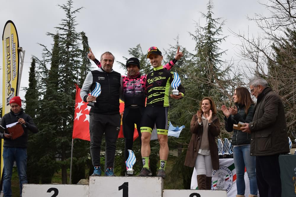 Nadia Lozano y Carlos Hernández, triunfadores en el ciclocross de El Escorial
