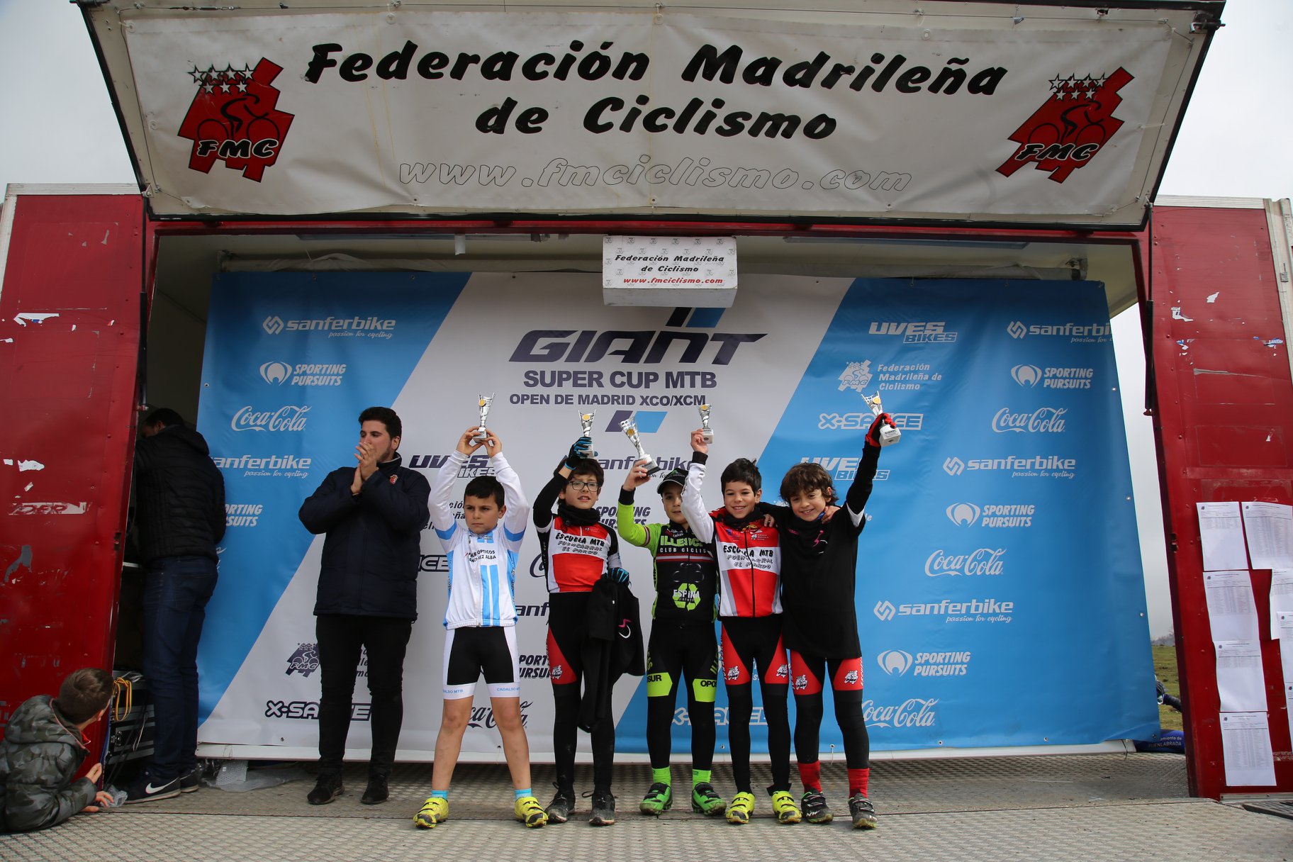 Más de 220 bikers midieron fuerzas en la Giant Super Cup Kids de Rozas de Puerto Real