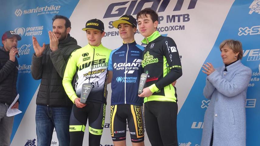 Muriel-Bouhet-y-Jose-Maria-Cristobal-se-imponen-en-el-Open-de-Madrid-de-rally-en-Alpedrete