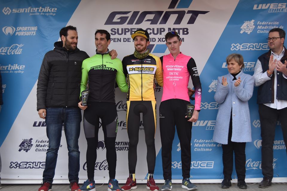 Muriel Bouhet y José María Cristóbal se imponen en el Open de Madrid de rally en Alpedrete