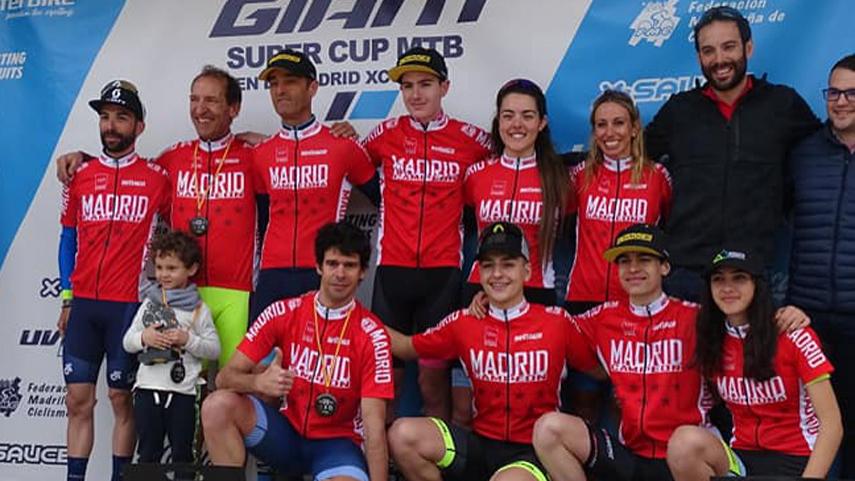 Natividad-Gomez-y-Marcos-Garcia-dominan-el-grupo-PRO-y-se-proclaman-campeones-de-Madrid-de-XCO
