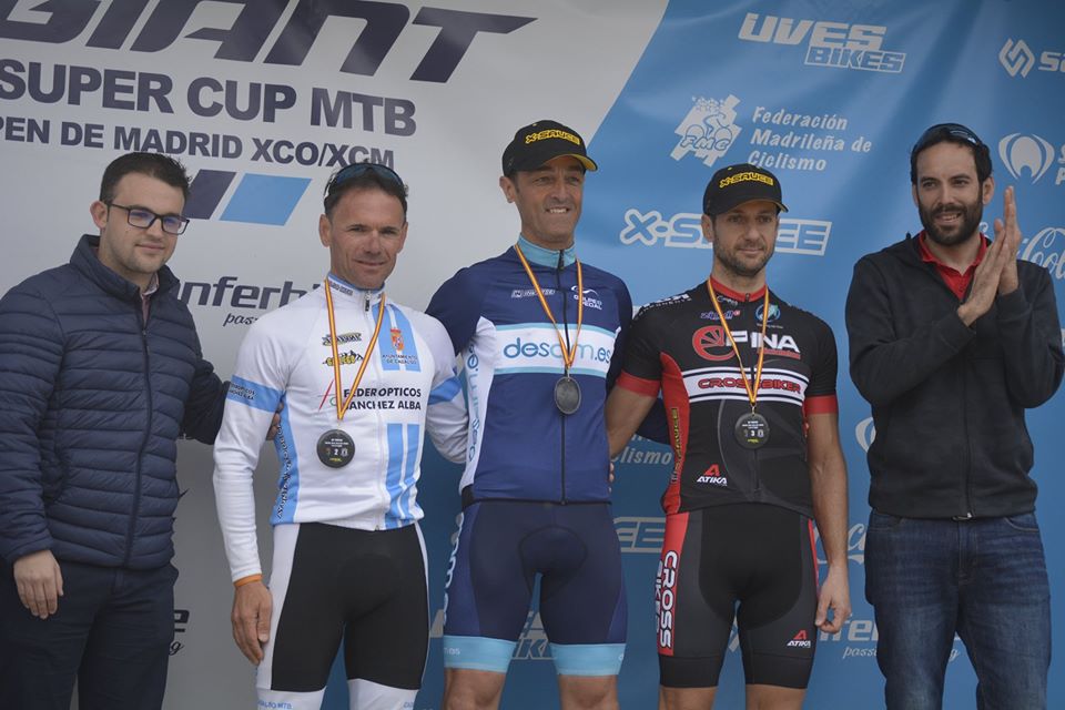 Natividad Gómez y Marcos García dominan el grupo PRO y se proclaman campeones de Madrid de XCO