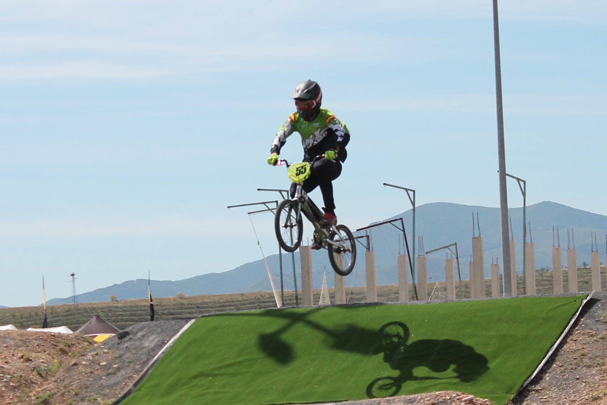 CLUBES MADRILEÑOS CON SOLERA. Conoce al Club BMX El Álamo