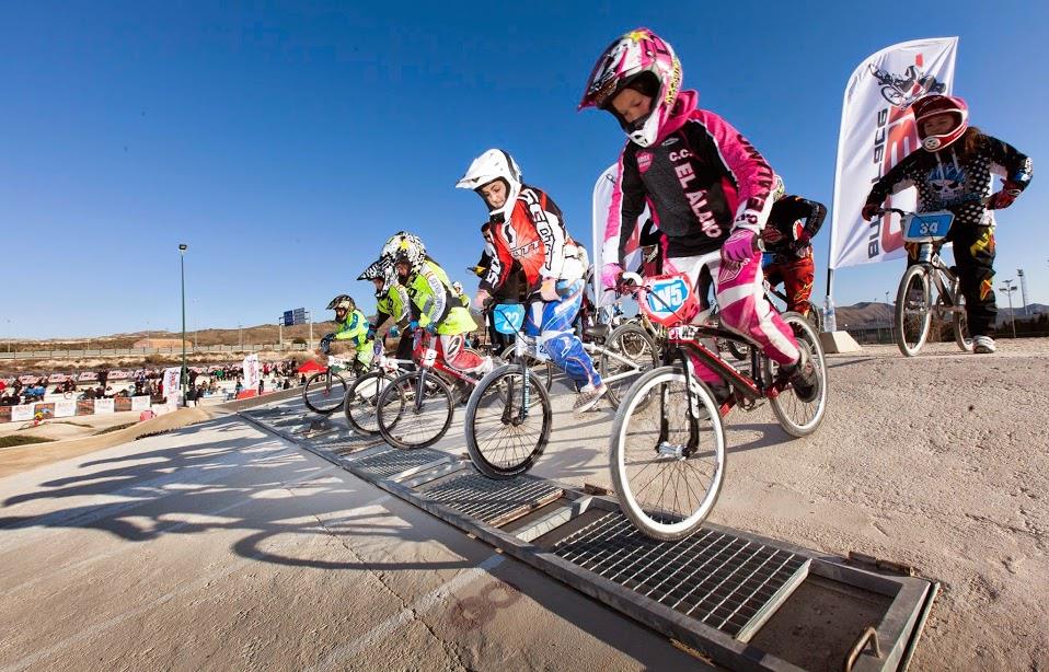 CLUBES MADRILEÑOS CON SOLERA. Conoce al Club BMX El Álamo