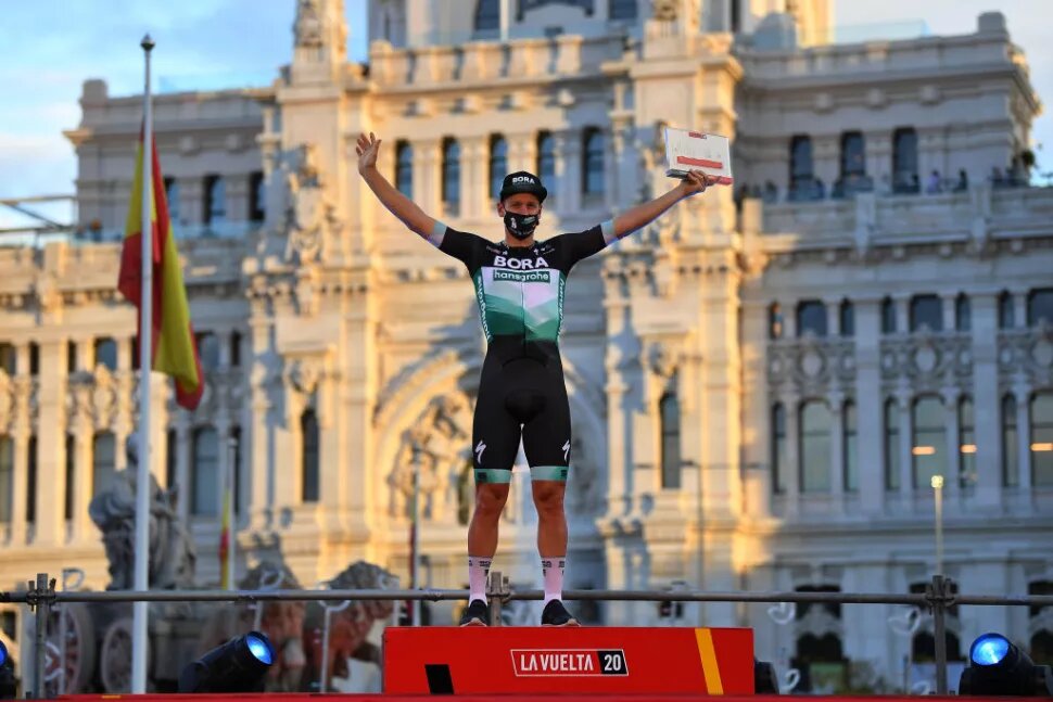 Lisa Brennauer y Primoz Roglic se coronan como vencedores de la Ceratizit Challenge y de la Vuelta a España