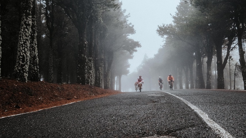 Thomas-Devaux-y-Manuela-Muresan-ganan-la-Free-Motion-Escalada-al-Pico-de-las-Nieves