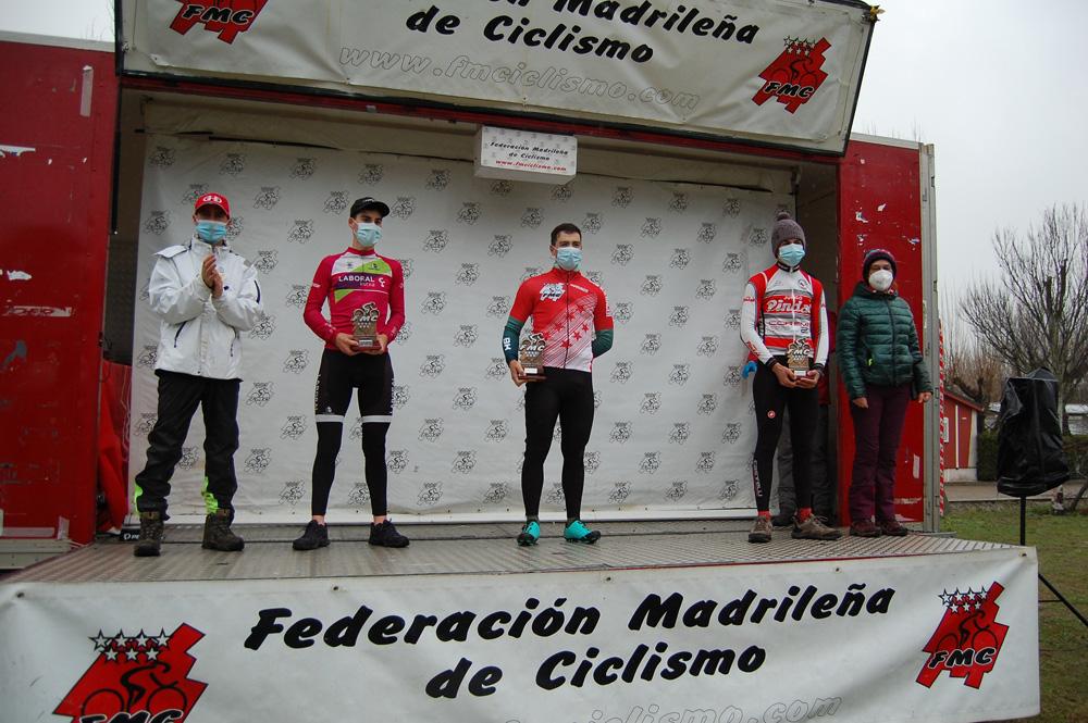 Aida Nuño y Aitor Hernández, los más fuertes en el primer asalto del Trofeo Ciclocross FMC-CAPFUN