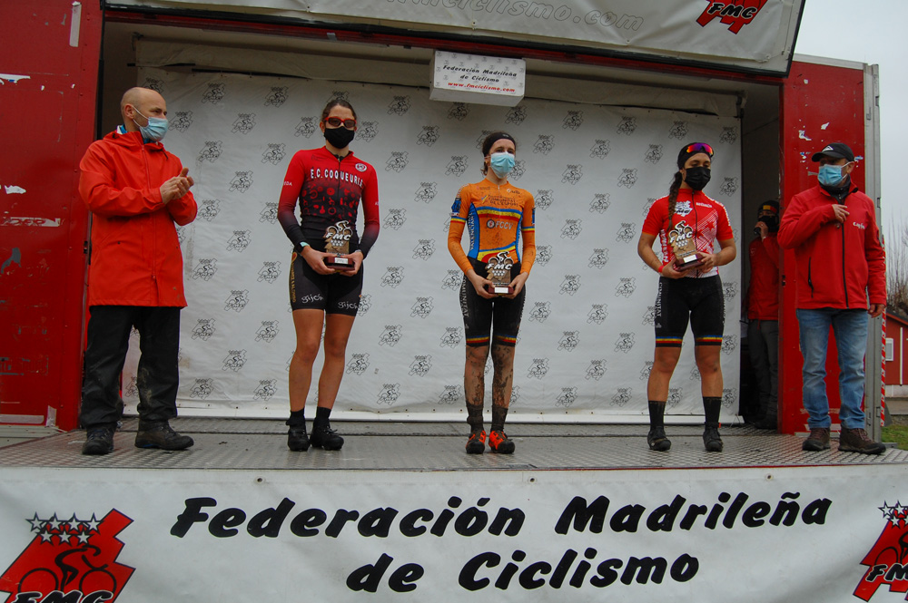 Aida Nuño y Aitor Hernández, los más fuertes en el primer asalto del Trofeo Ciclocross FMC-CAPFUN