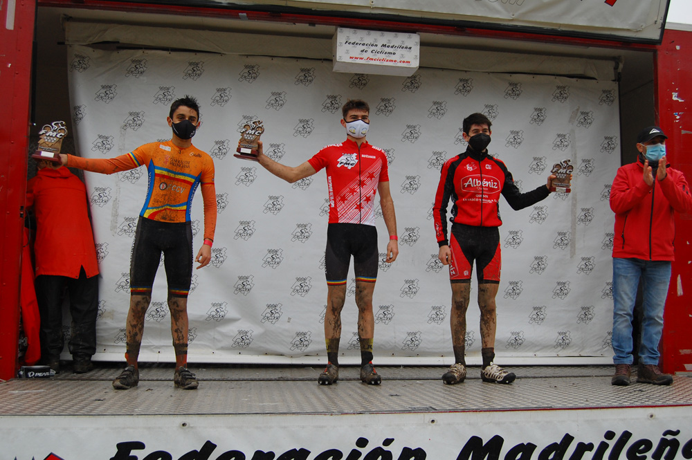 Aida Nuño y Aitor Hernández, los más fuertes en el primer asalto del Trofeo Ciclocross FMC-CAPFUN