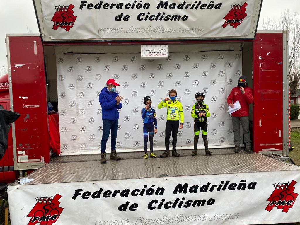Aida Nuño y Aitor Hernández, los más fuertes en el primer asalto del Trofeo Ciclocross FMC-CAPFUN