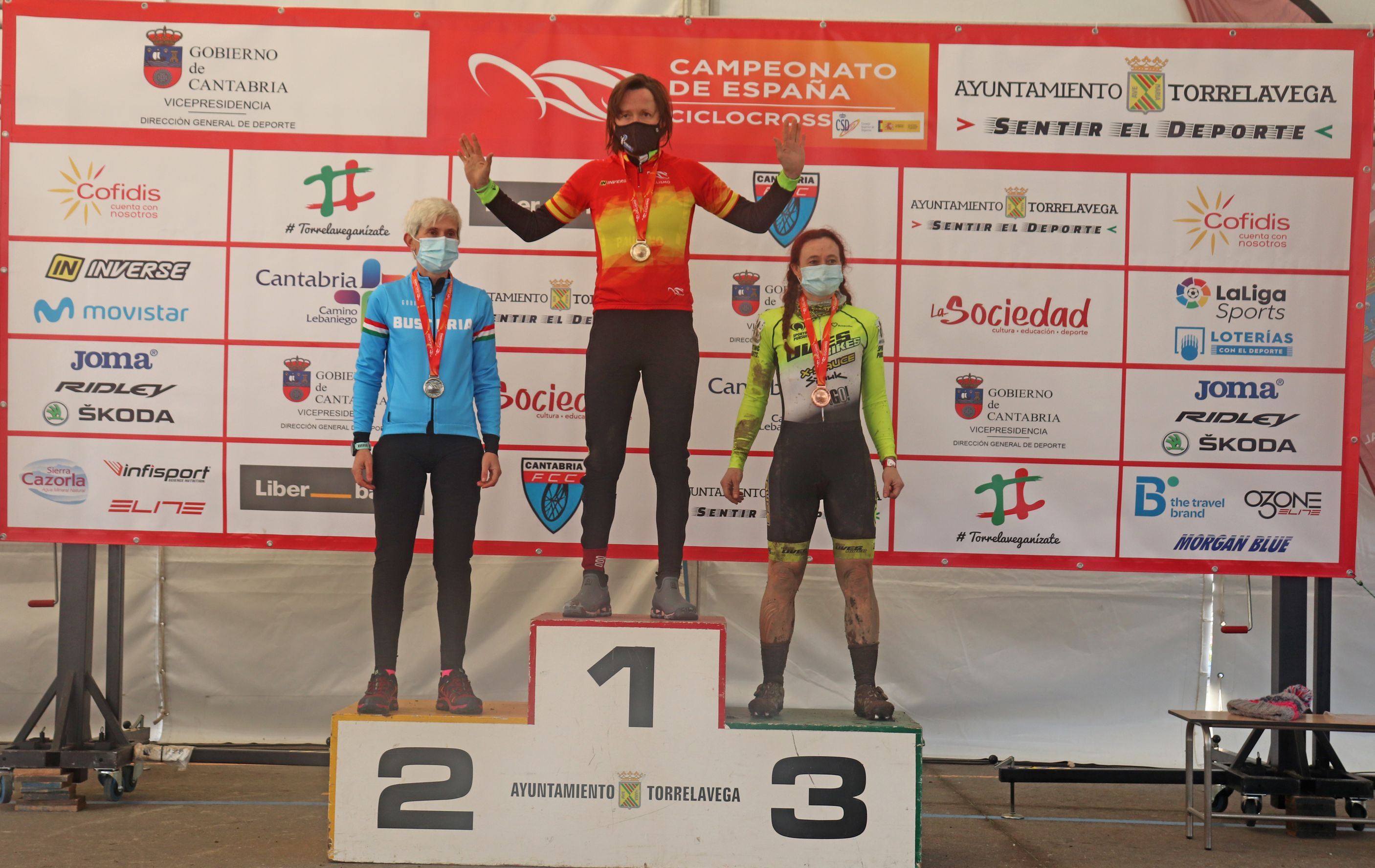 Cataluña y Galicia, grandes triunfadoras de la 1ª jornada del nacional de ciclocross 2021