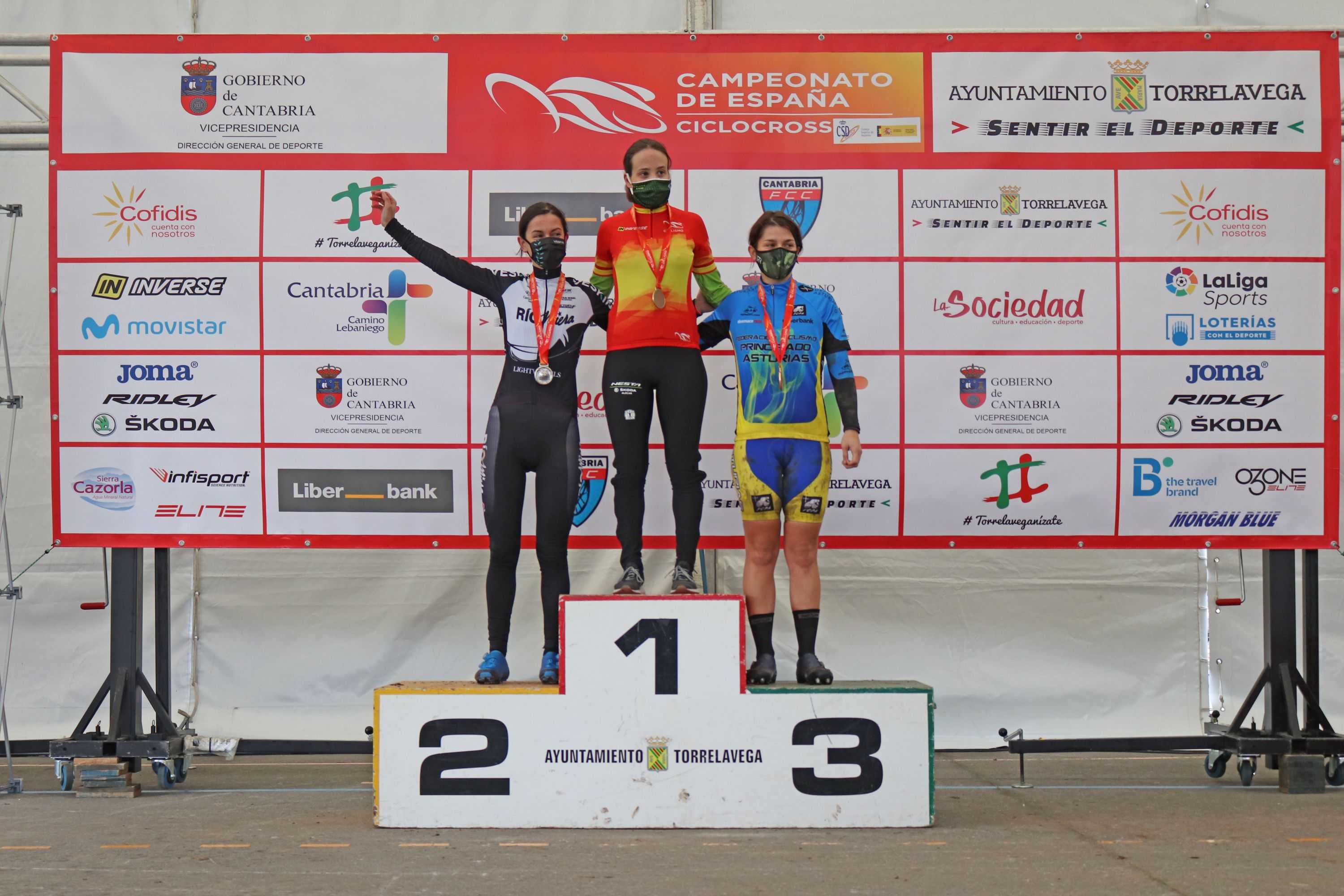 Orts y González reeditan en Torrelavega sus títulos de campeones de España de ciclocross
