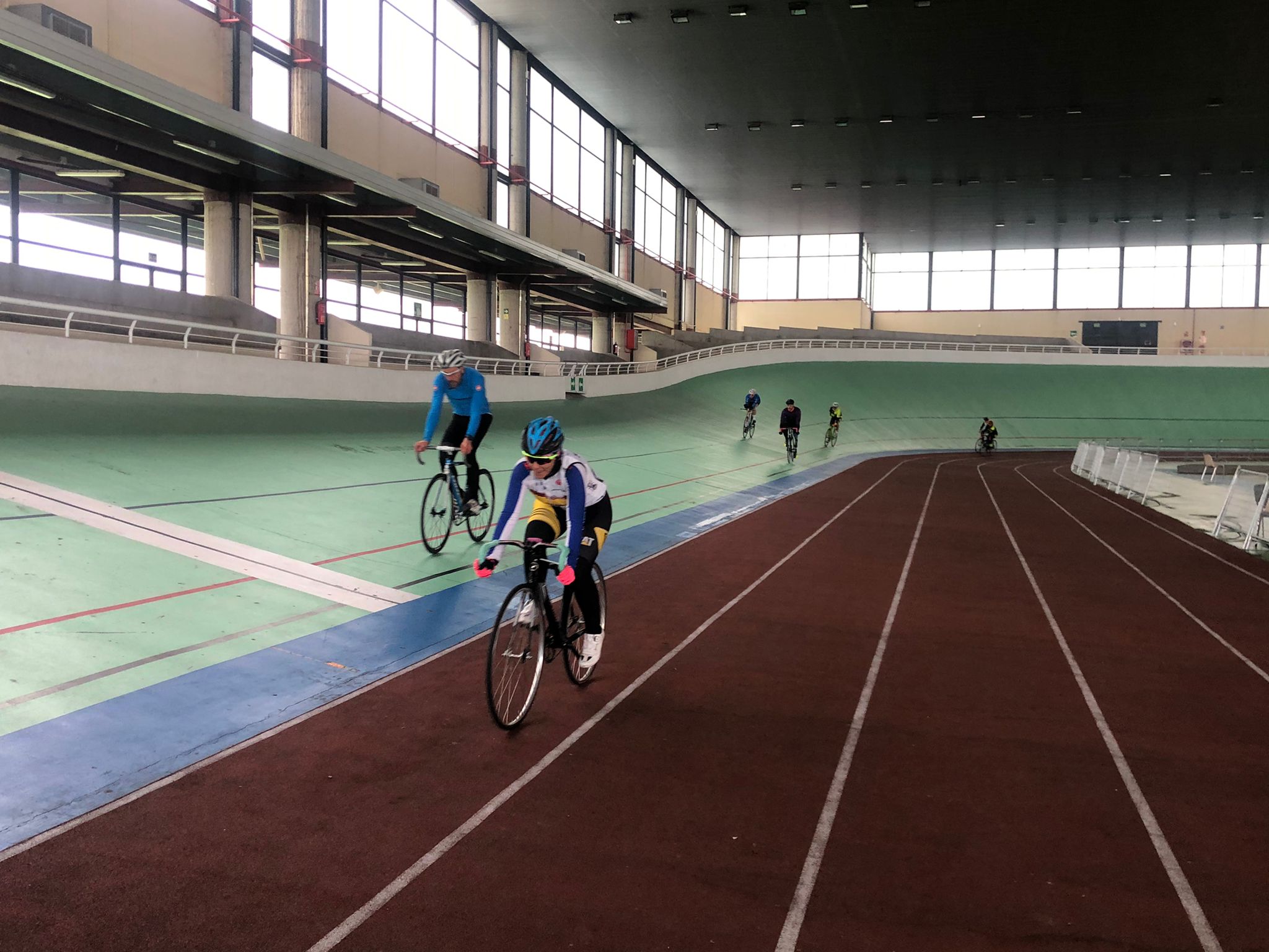 La  Selección Madrileña de Ciclismo Adaptado prepara los Nacionales de pista