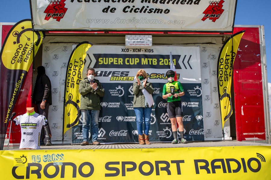 Solenne Billouin y Francisco Herrero, triunfadores en la segunda puntuable de la Super Cup MTB de maratón