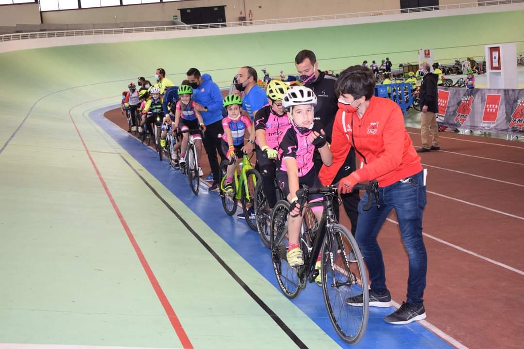 CLUBES MADRILEÑOS CON SOLERA. Conoce a la Escuela Entrenamiento Ciclismo