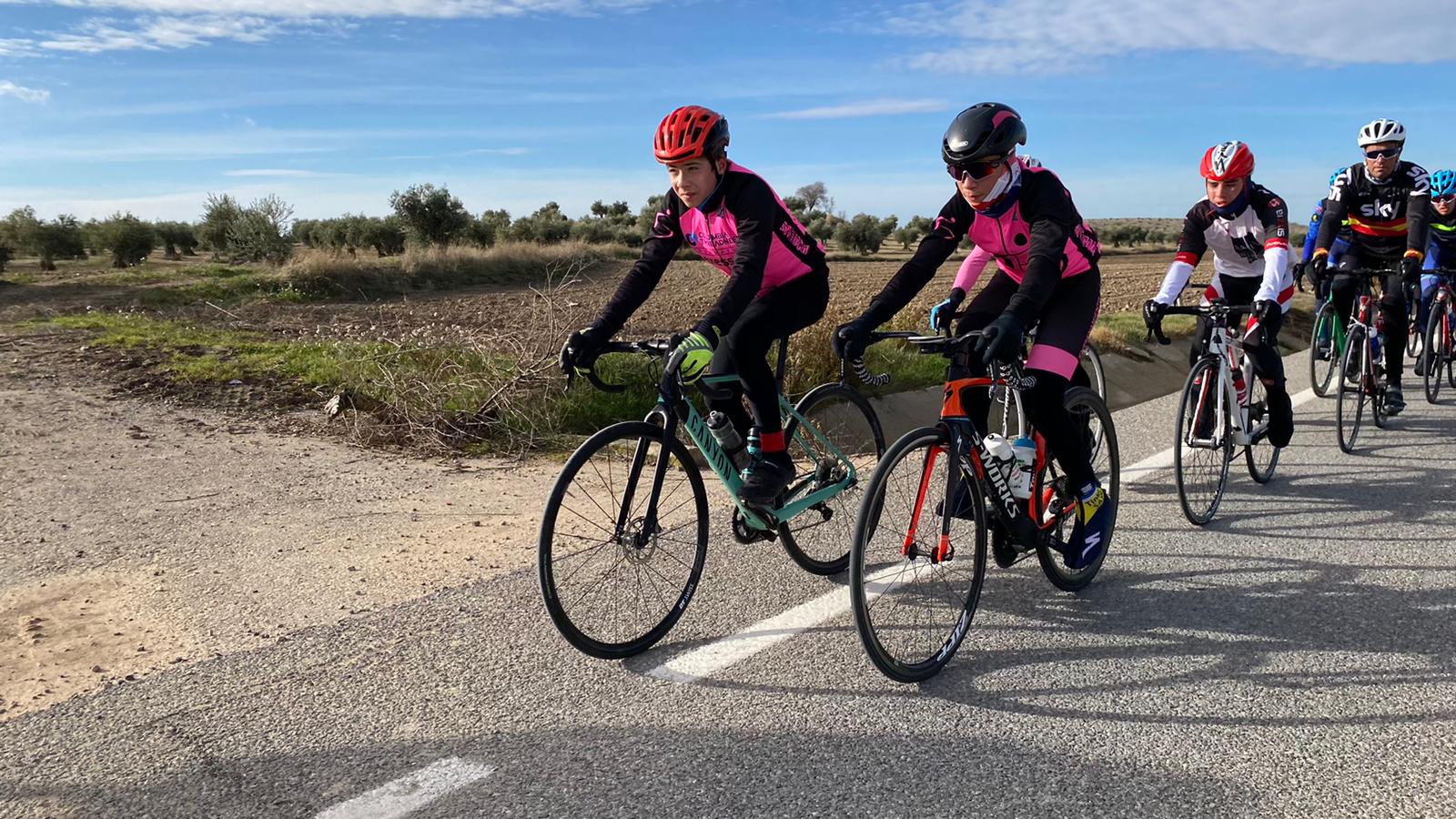 CLUBES MADRILEÑOS CON SOLERA. Conoce a la Escuela Entrenamiento Ciclismo