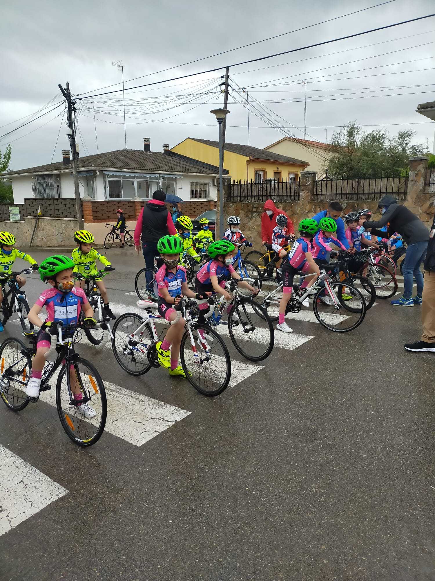 Villarejo de Salvanés fue una fiesta del ciclismo en ruta para juniors, cadetes y Escuelas
