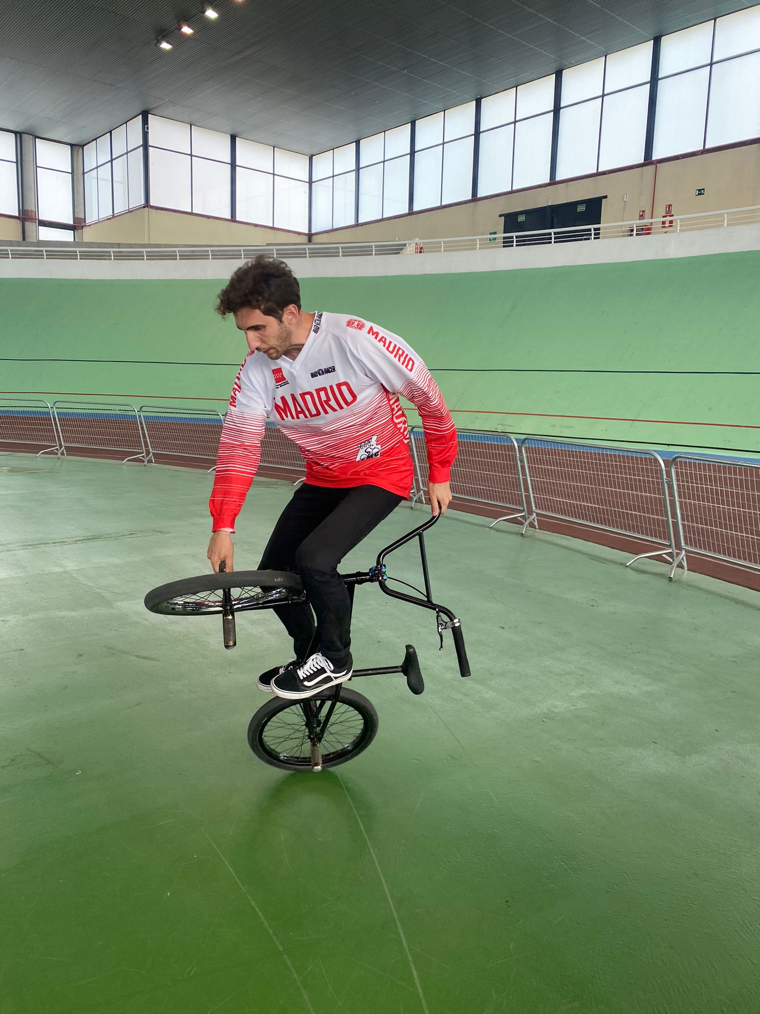 Especialistas madrileños de BMX Free Style. Conoce a Miguel Tardío