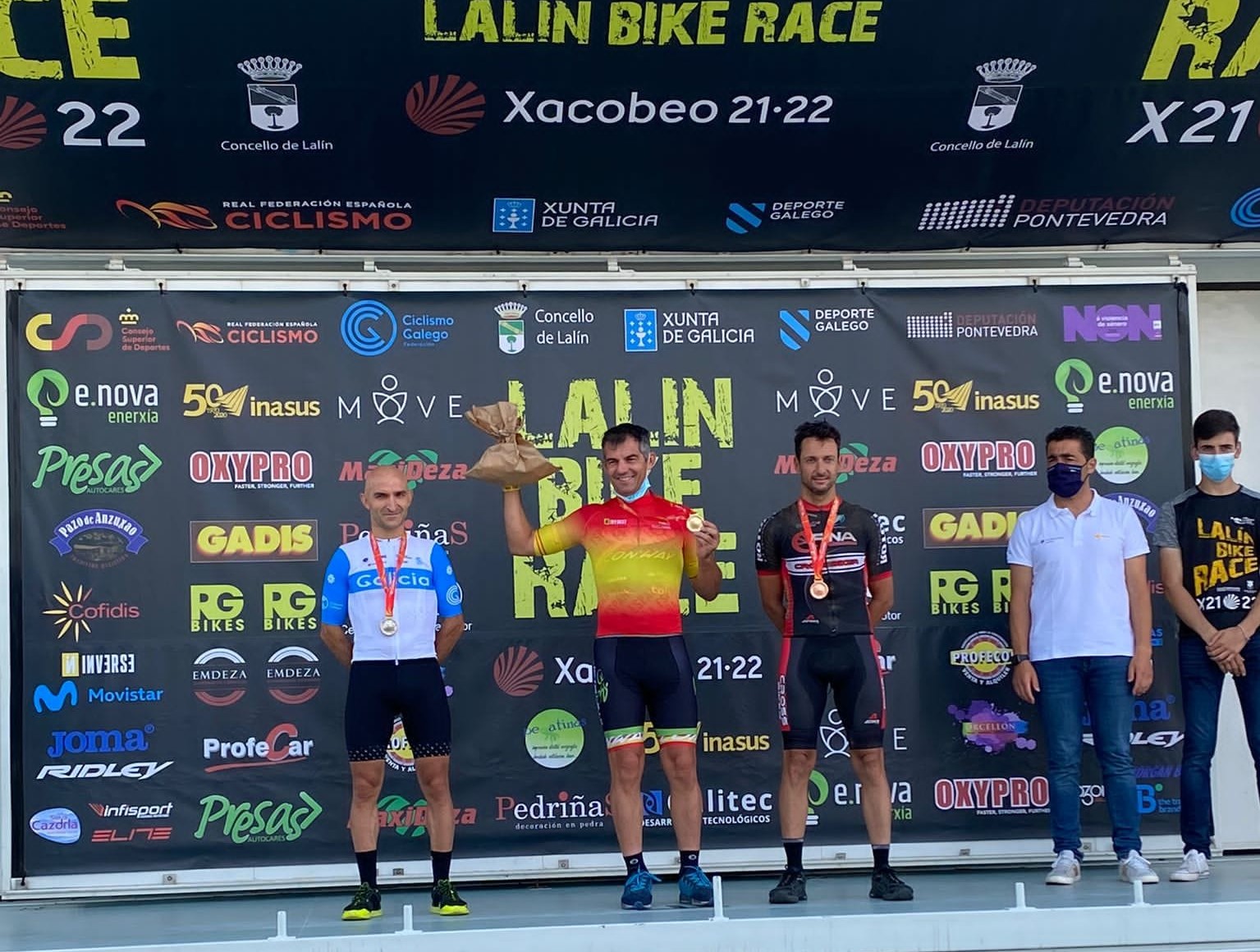 El mountain bike madrileño se cuelga tres medallas en los Campeonatos de España de maratón (XCM)